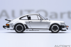 78110 1/18 PORSCHE 911(930) TURBO 3.0 (SILVER)