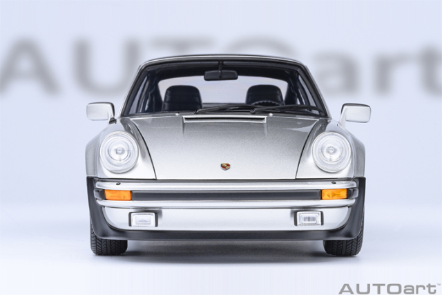 78110 1/18 PORSCHE 911(930) TURBO 3.0 (SILVER)