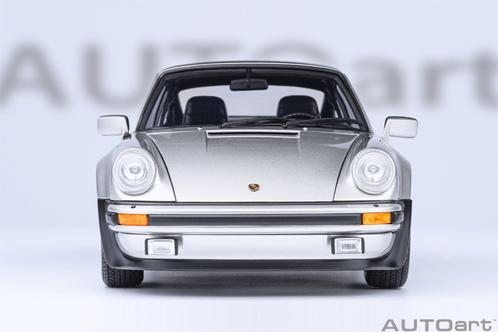 78110 1/18 PORSCHE 911(930) TURBO 3.0 (SILVER)