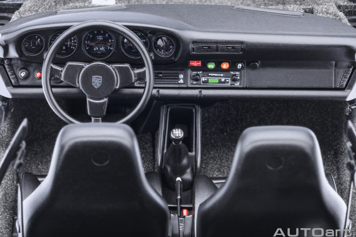 78110 1/18 PORSCHE 911(930) TURBO 3.0 (SILVER)