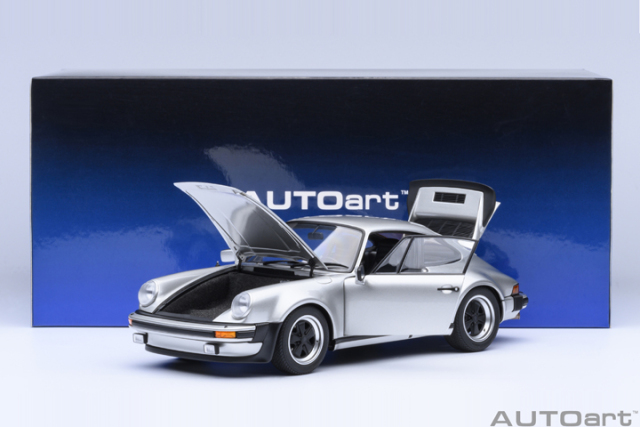 78110 1/18 PORSCHE 911(930) TURBO 3.0 (SILVER)
