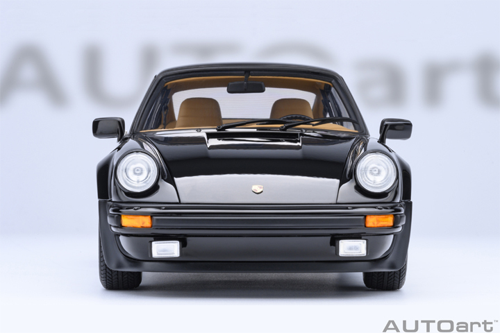 78111 1/18 PORSCHE 911(930) TURBO 3.0 (BLACK)