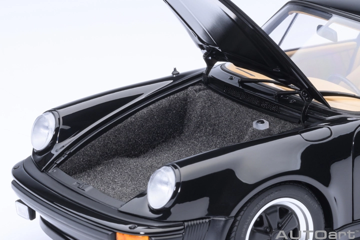 78111 1/18 PORSCHE 911(930) TURBO 3.0 (BLACK)