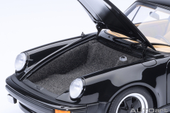 78111 1/18 PORSCHE 911(930) TURBO 3.0 (BLACK)