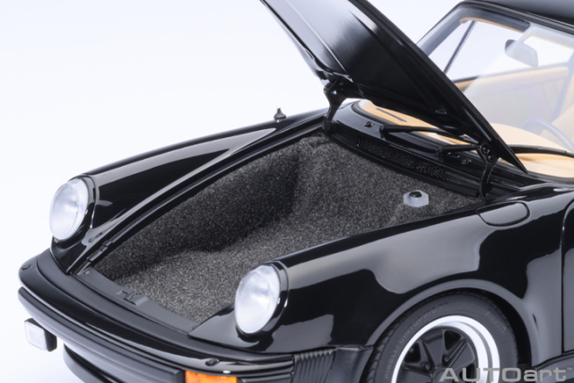 78111 1/18 PORSCHE 911(930) TURBO 3.0 (BLACK)