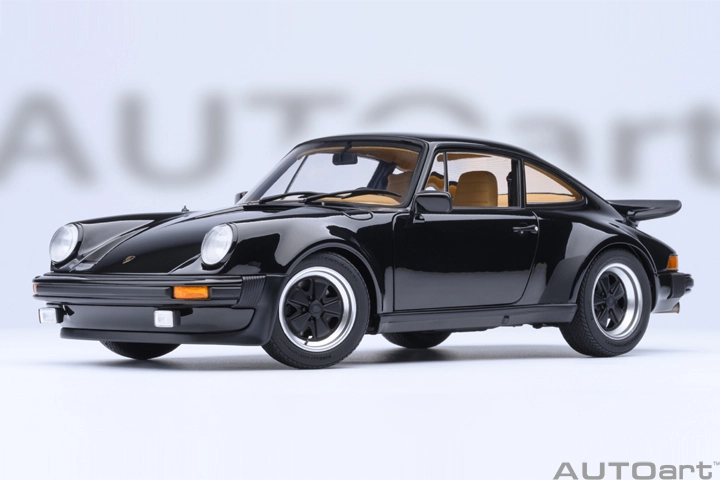 78111 1/18 PORSCHE 911(930) TURBO 3.0 (BLACK)