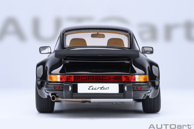 78111 1/18 PORSCHE 911(930) TURBO 3.0 (BLACK)