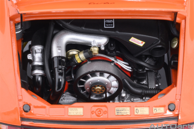 78112 1/18 PORSCHE 911(930) TURBO 3.0 (CONTINENTAL ORANGE)