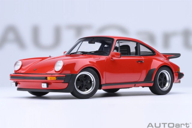 78114 1/18 PORSCHE 911(930) TURBO 3.0 (GUARDS RED)