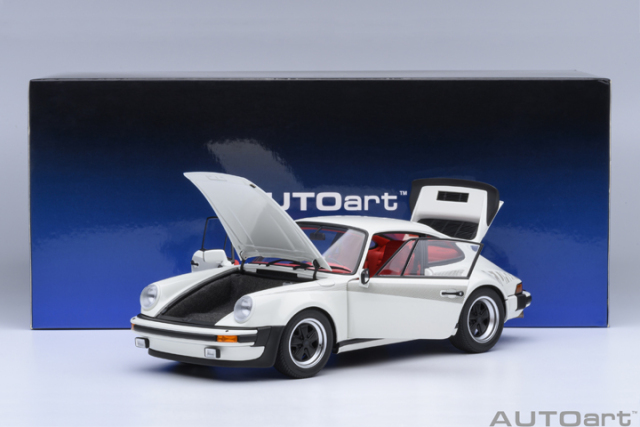 78113 1/18 PORSCHE 911(930) TURBO 3.0 (GRAND PRIX WHITE W/ TURBO STRIPES)