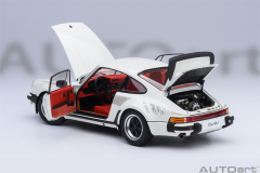 78113 1/18 PORSCHE 911(930) TURBO 3.0 (GRAND PRIX WHITE W/ TURBO STRIPES)