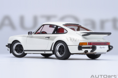 78113 1/18 PORSCHE 911(930) TURBO 3.0 (GRAND PRIX WHITE W/ TURBO STRIPES)