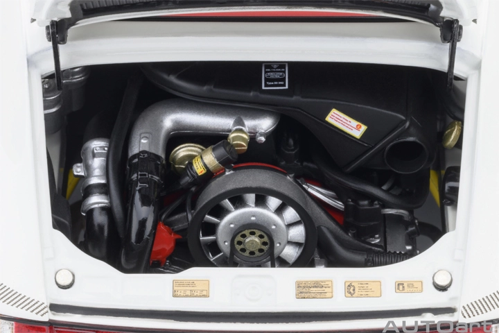 78113 1/18 PORSCHE 911(930) TURBO 3.0 (GRAND PRIX WHITE W/ TURBO STRIPES)