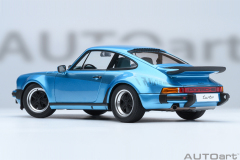 78115 1/18 PORSCHE 911(930) TURBO 3.0 (MINERVA BLUE W/ TURBO STRIPES)