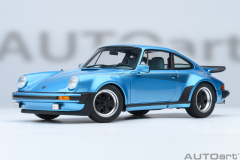 78115 1/18 PORSCHE 911(930) TURBO 3.0 (MINERVA BLUE W/ TURBO STRIPES)