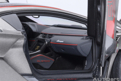 79216 1/18 LAMBORGHINI SC18 ALSTON (GRIGIO DAYTONA / RED ACCENTS)