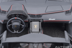 79216 1/18 LAMBORGHINI SC18 ALSTON (GRIGIO DAYTONA / RED ACCENTS)