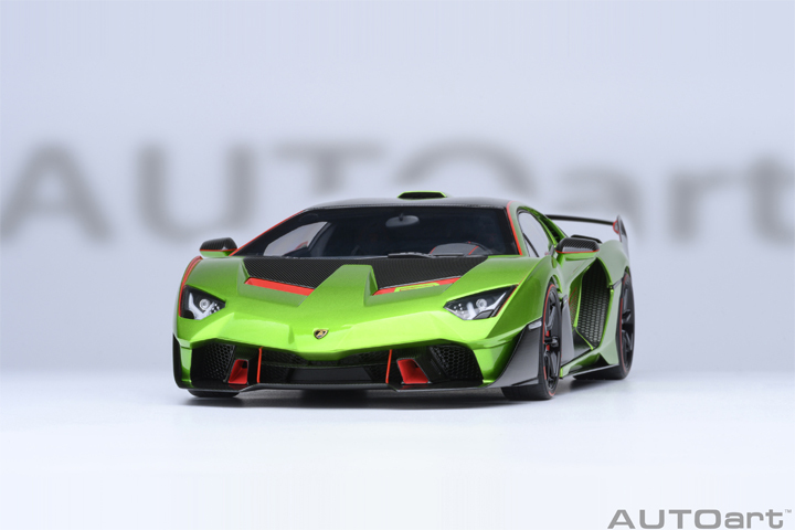 79248 1/18 LAMBORGHINI SC18 ALSTON (VERDE SELVANS / RED ACCENTS)