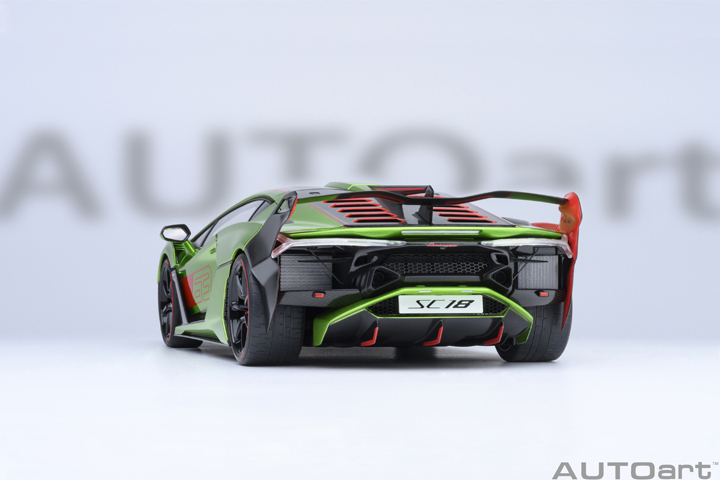 79248 1/18 LAMBORGHINI SC18 ALSTON (VERDE SELVANS / RED ACCENTS)