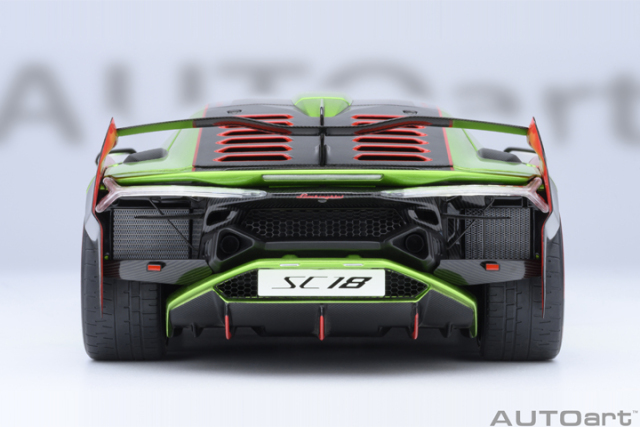 79248 1/18 LAMBORGHINI SC18 ALSTON (VERDE SELVANS / RED ACCENTS)