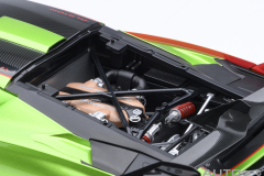 79248 1/18 LAMBORGHINI SC18 ALSTON (VERDE SELVANS / RED ACCENTS)