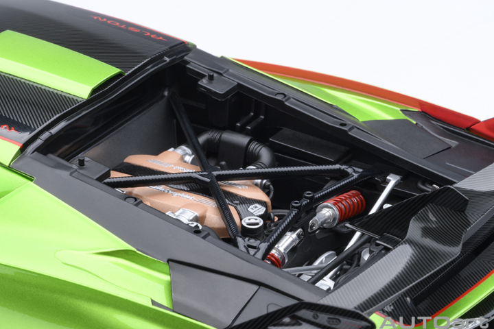 79248 1/18 LAMBORGHINI SC18 ALSTON (VERDE SELVANS / RED ACCENTS)