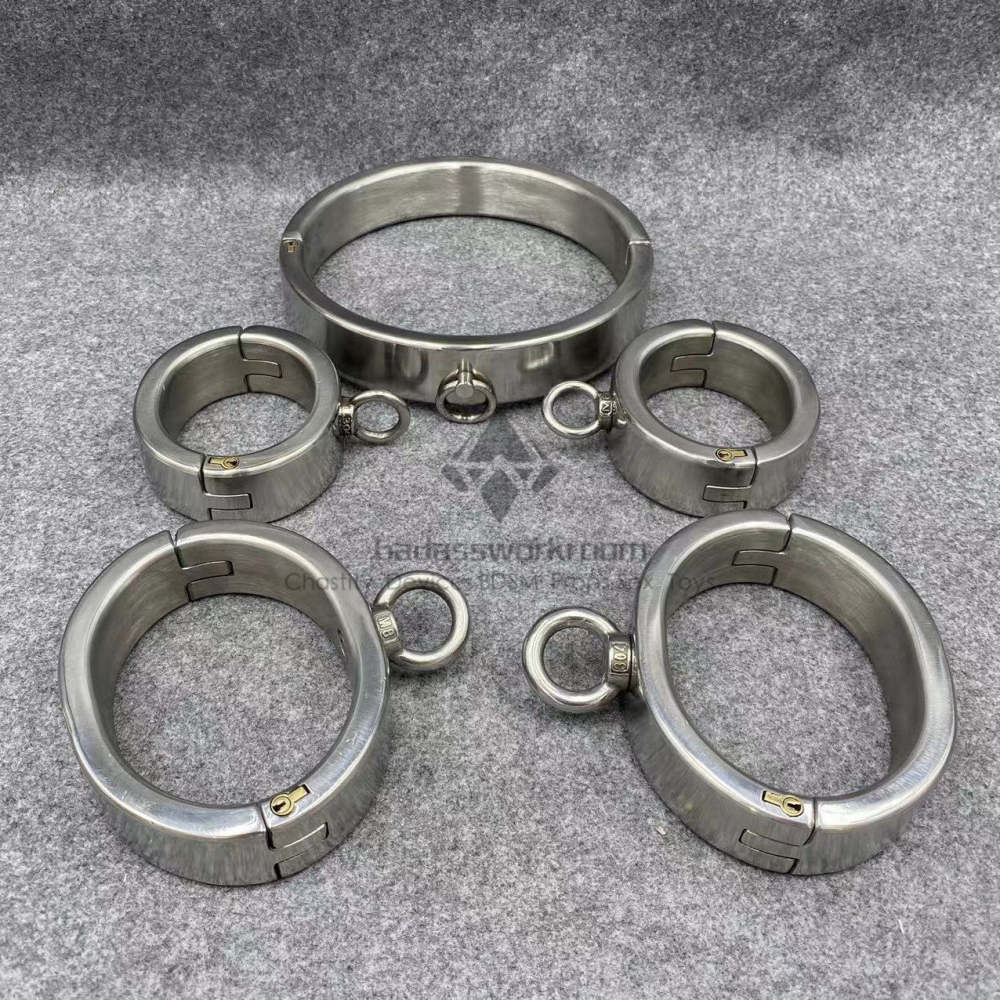 Customizable Bondage Kit Cuffs Set/Lock Cylinder