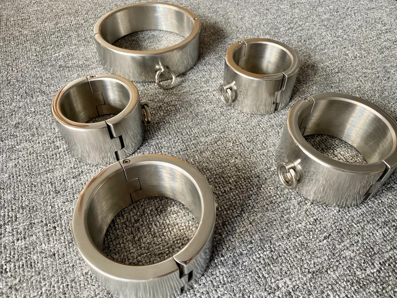 1CM Thickness Heavy Cuffs Set Steel Bondage Kit