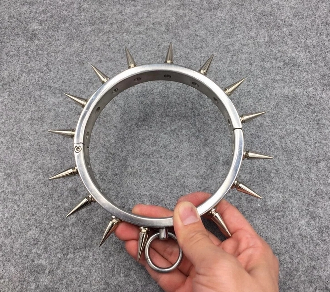Customizable Metal Bondage Gear Device Stainless Steel BDSM Collar With 1 Row Of Spikes