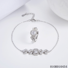 The New Listing Jewelry Bangle set