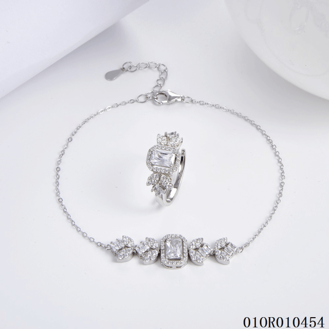 The New Listing Jewelry Bangle set