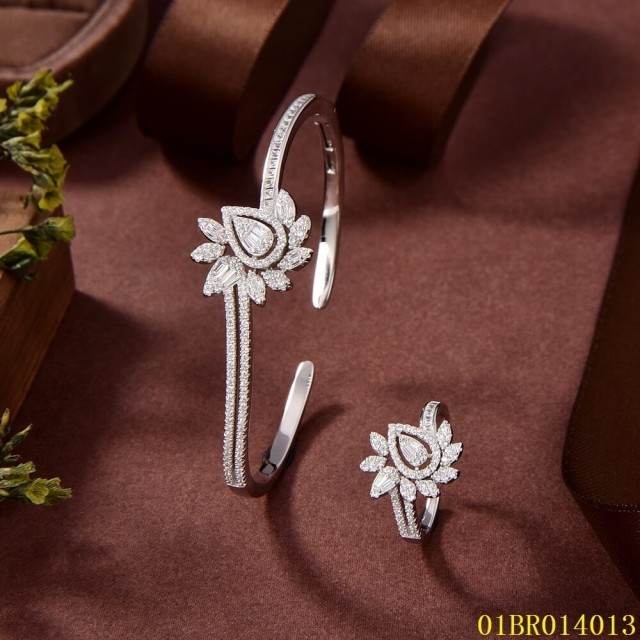 New Arrivals Sterling Silver 925 Jewelry Bangle set