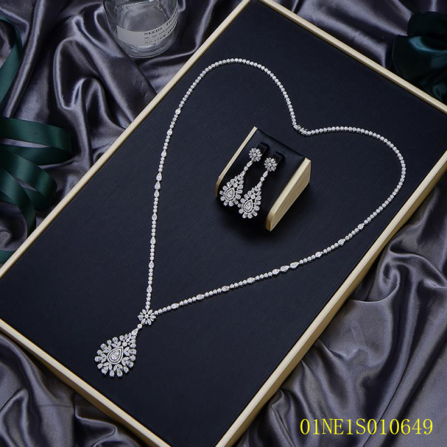 Classic Hot Sale jewelry Long Chain Necklace Set