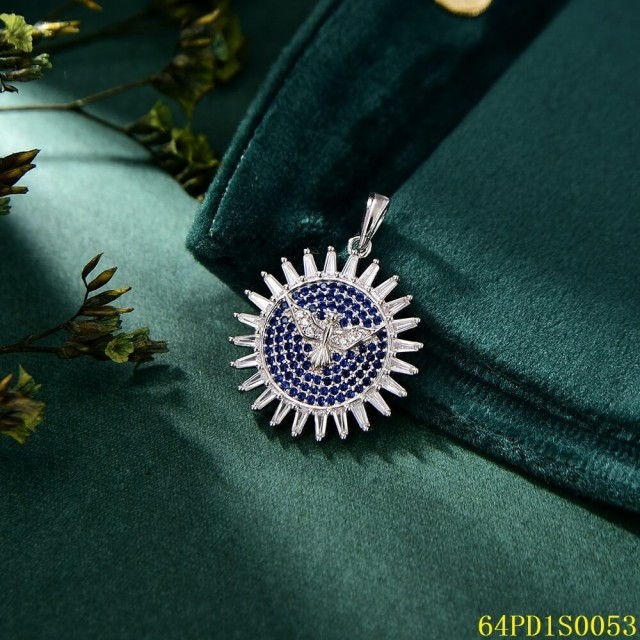 The New Listing Sterling Silver 925 jewelry Pendant