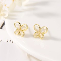 The New Listing jewelry Earrings