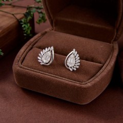 The New Listing jewelry Earrings