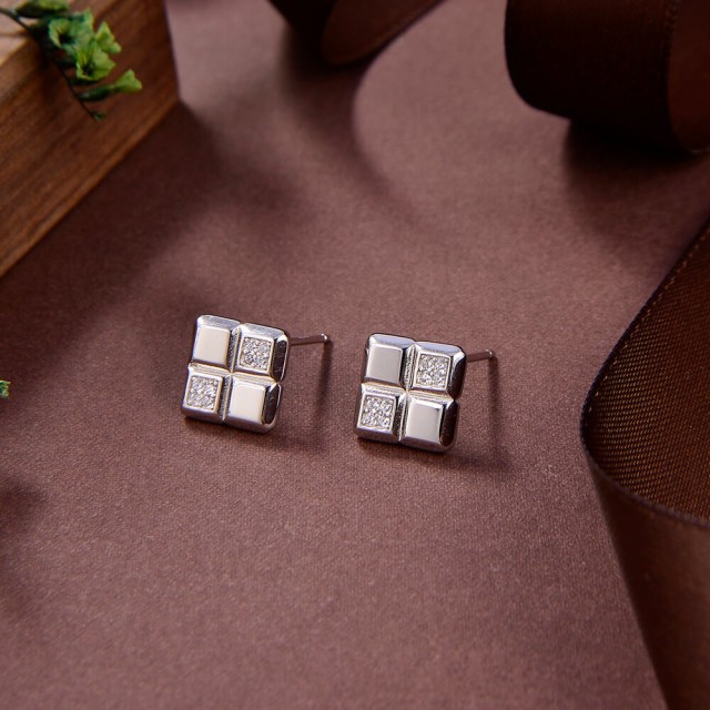 Direct Selling jewelry Earrings