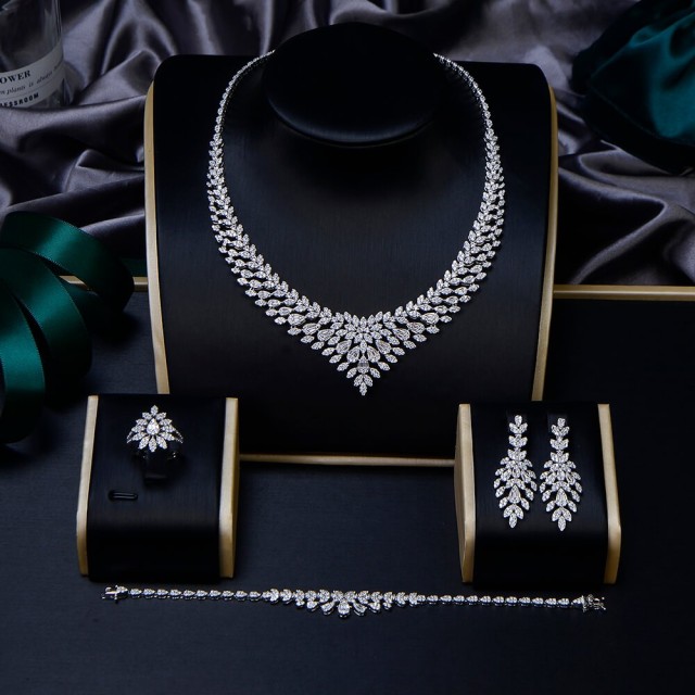 The New Listing jewelry Jewelry Set