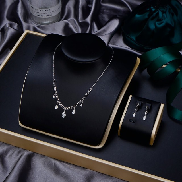 The New Listing jewelry Jewelry Set