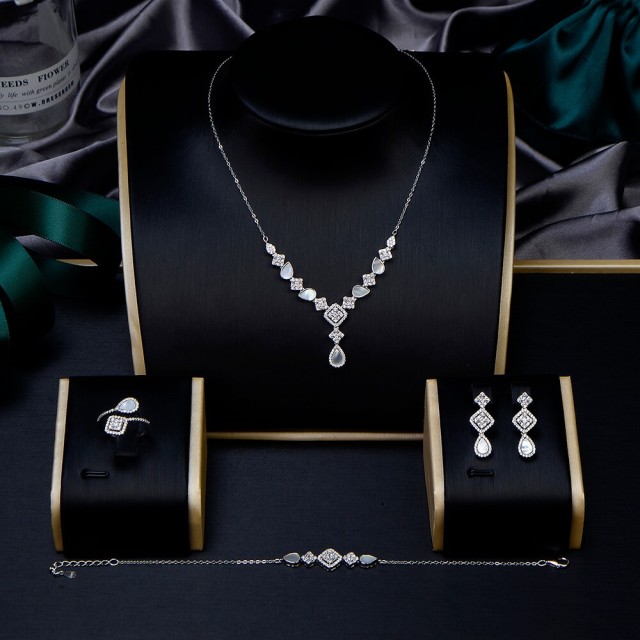 The New Listing jewelry Jewelry Set