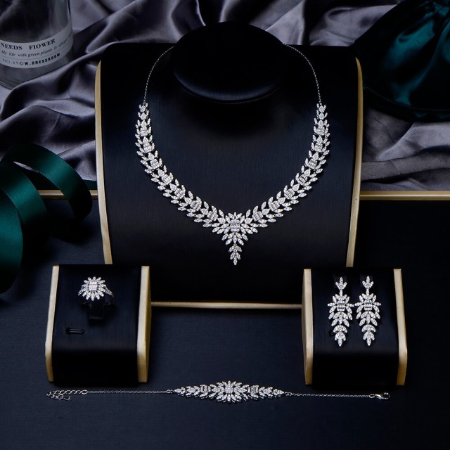 The New Listing jewelry Jewelry Set