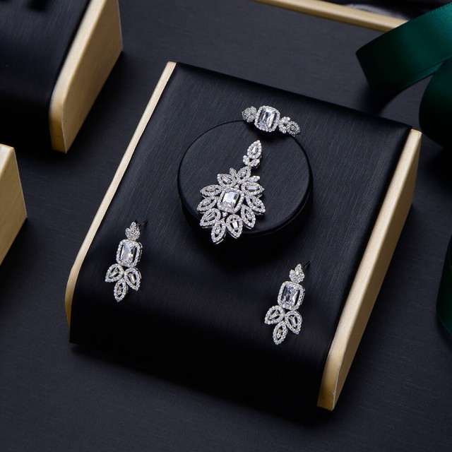 The New Listing jewelry Jewelry Set