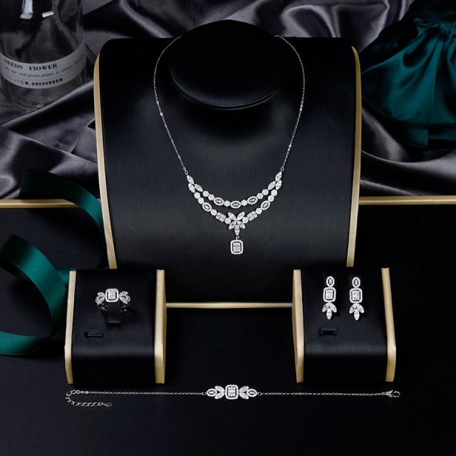 The New Listing jewelry Jewelry Set