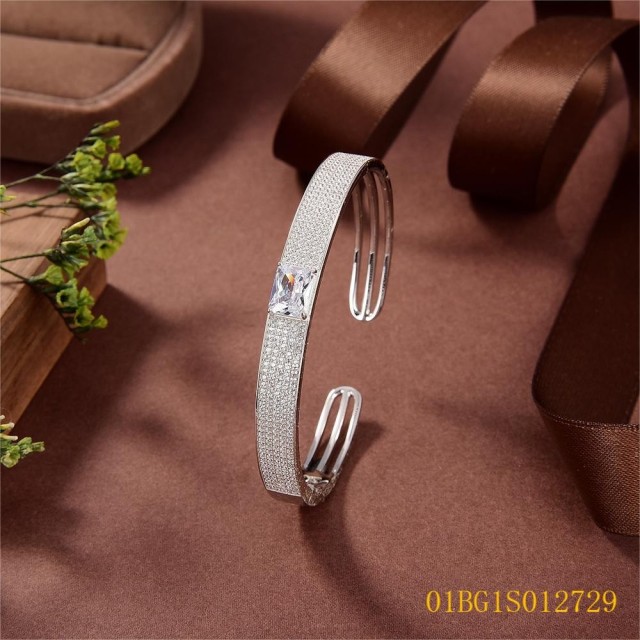 Wholesale High End Quality jewelry Bangleset