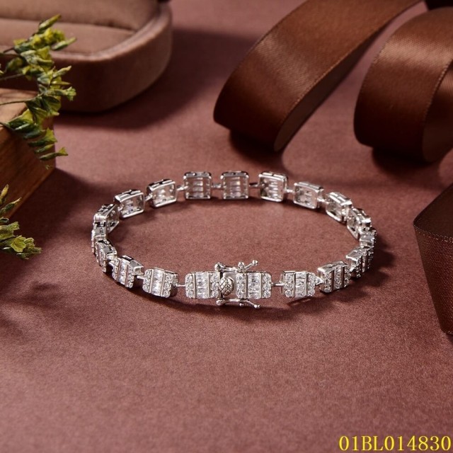 The New Listing Sterling Silver 925 jewelry Bracelet