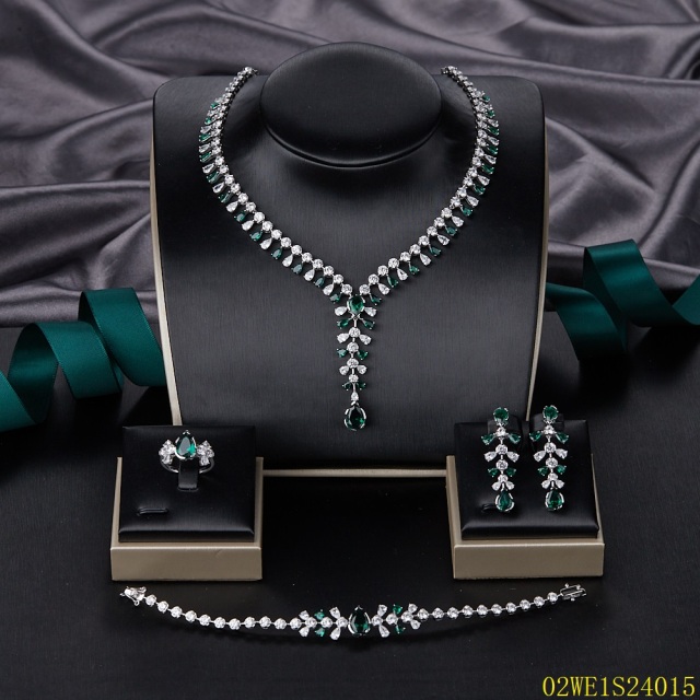 925 Sterling Silver Teardrop Green CZ Y‑Drop 4‑Piece Jewelry Set Necklace Bracelet Earrings Ring | Blossom CS Jewelry