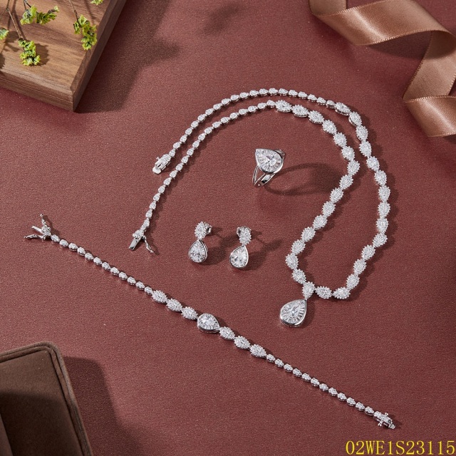 925 Sterling Silver Teardrop & Round Halo CZ 4‑Piece Jewelry Set Necklace Bracelet Earrings Ring | Blossom CS Jewelry