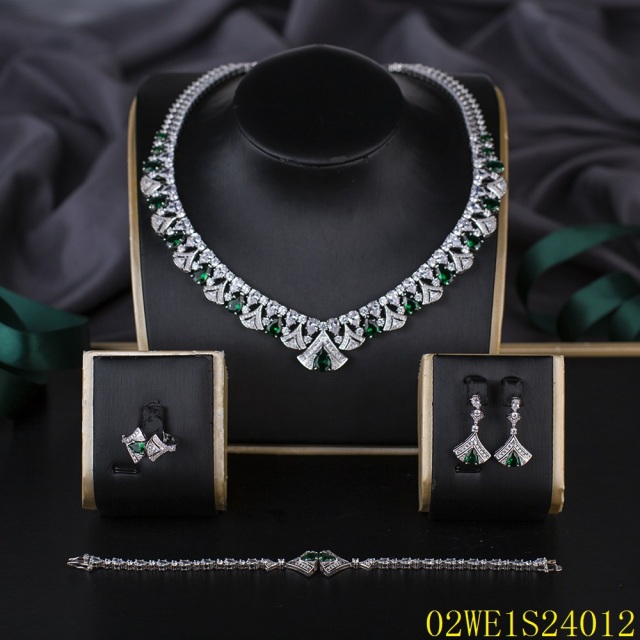 925 Sterling Silver V‑Shape Green CZ 4‑Piece Jewelry Set Necklace Bracelet Earrings Ring | Blossom CS Jewelry