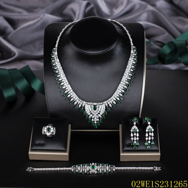 Blossom CS Jewelry 925 Silver Green & White Cubic Zirconia V Shape Fringe Bridal 4Pcs Jewelry Set