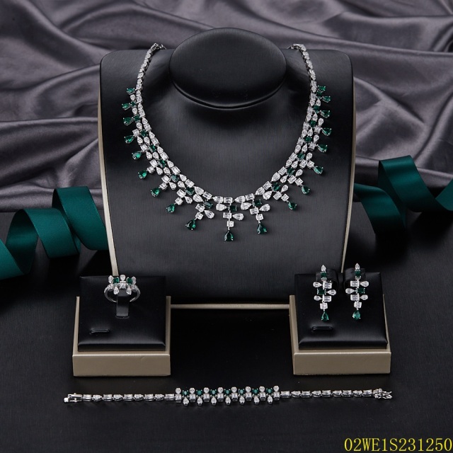 Blossom CS Jewelry 925 Sterling Silver Pear Green Cubic Zirconia 4Pcs Bridal Jewelry Set Necklace Earrings Ring Bracelet